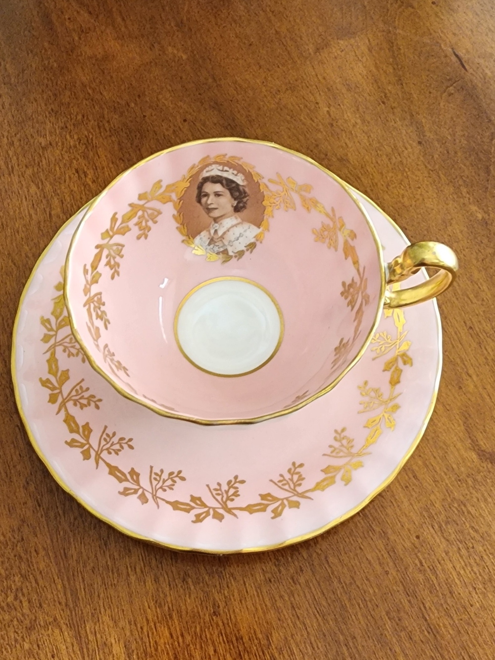 Beautiful Vintage Aynsley England Queen Elizabeth II Teacup and Saucer